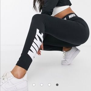 Nike High Waisted Black Leggings